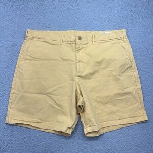 GAP 698993-03 Mens Size 40 Khaki 8” Casual Shorts‎ Nebraska Corn V/700081671